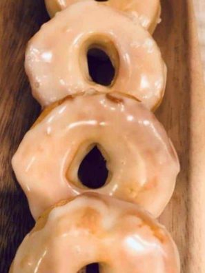 Air Fryer Glazed Biscuit Donuts