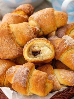 Air Fryer Cinnamon Crescent Rolls