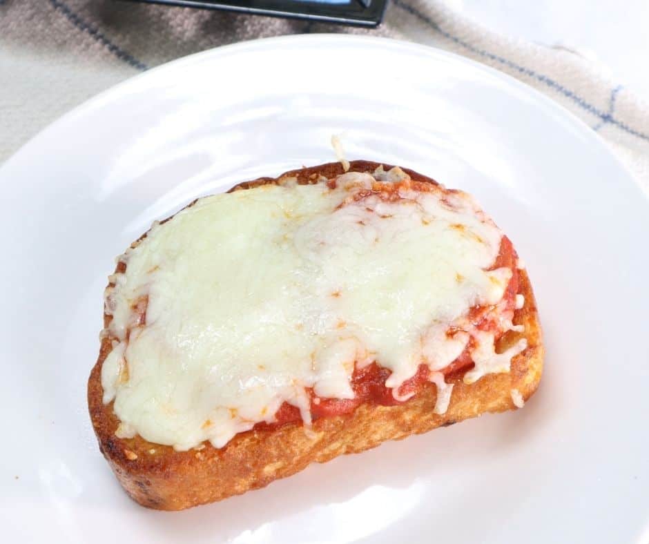 Air Fryer Garlic Bread Pizza Toast