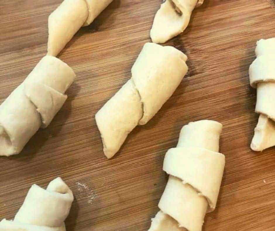 Air Fryer Cinnamon Crescent Rolls