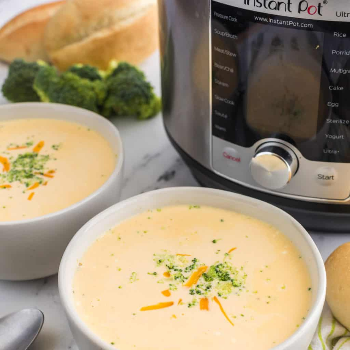 Instant Pot Copycat Panera's Broccoli and Cheddar Soup (2)