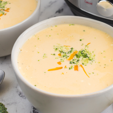 Instant Pot Copycat Panera's Broccoli and Cheddar Soup
