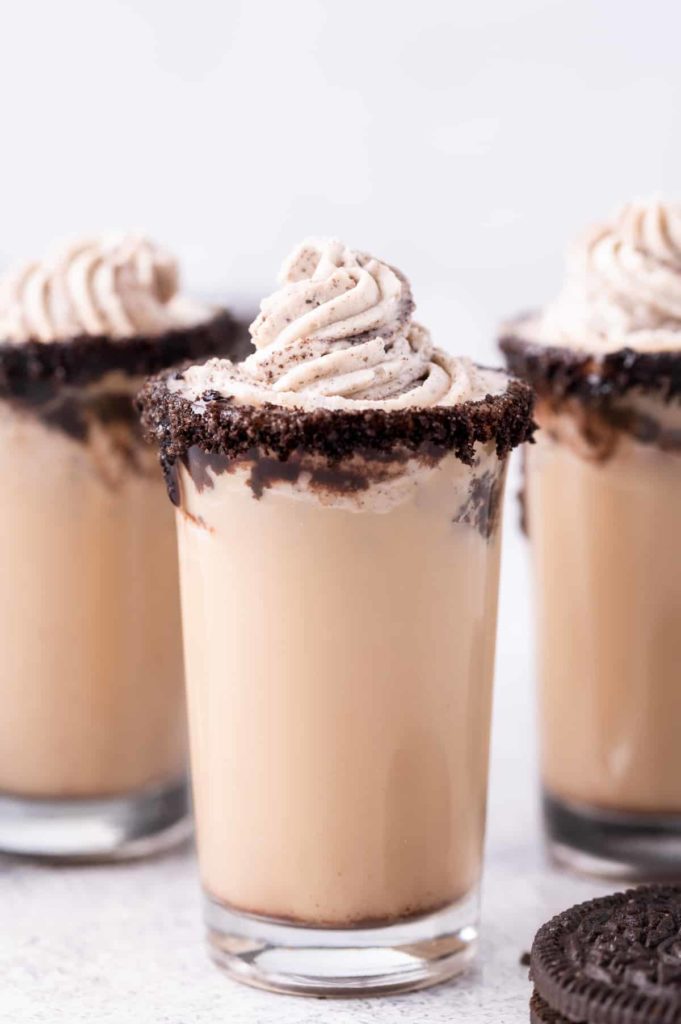 Oreo Cookies and Cream Shooters