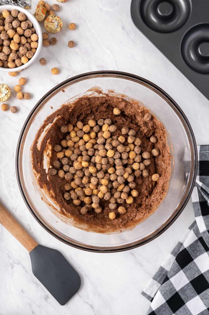 Air Fryer Reese's Puff Donuts
