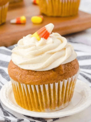 Air Fryer Pumpkin Spice Cupcakes (Easy, Moist)