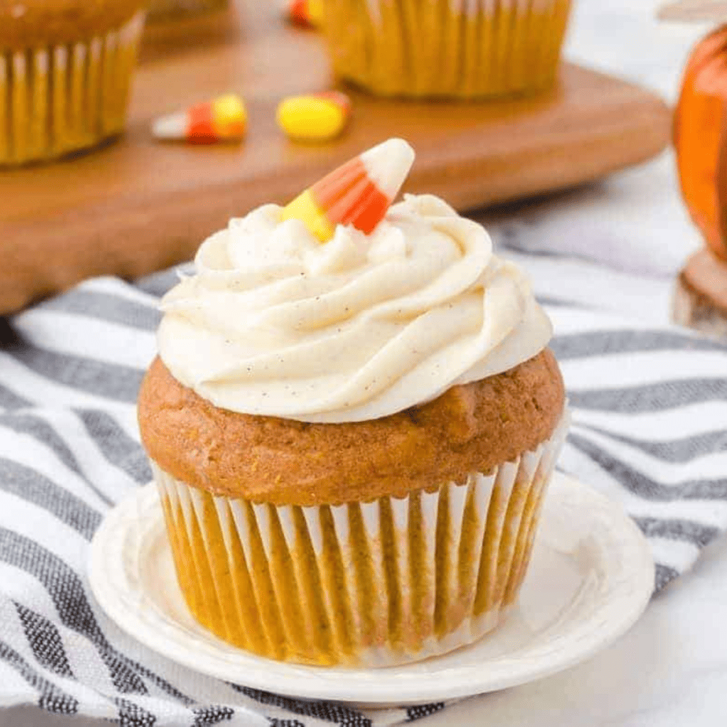 Air Fryer Pumpkin Spice Cupcakes