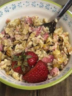 Air Fryer Strawberries & Cream Baked Oatmeal