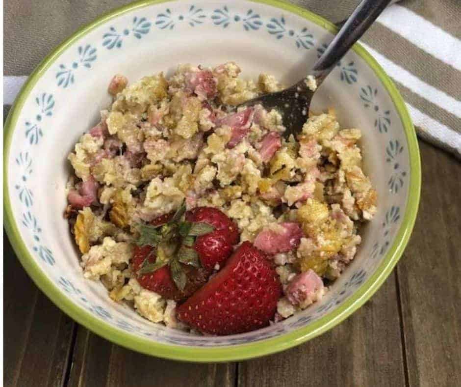 Air Fryer Strawberries & Cream Baked Oatmeal In large bowl