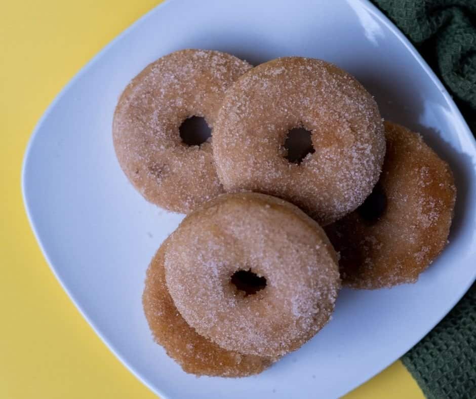 https://trendy-home1.info/air-fryer-vegan-sugar-cinnamon-donuts/
