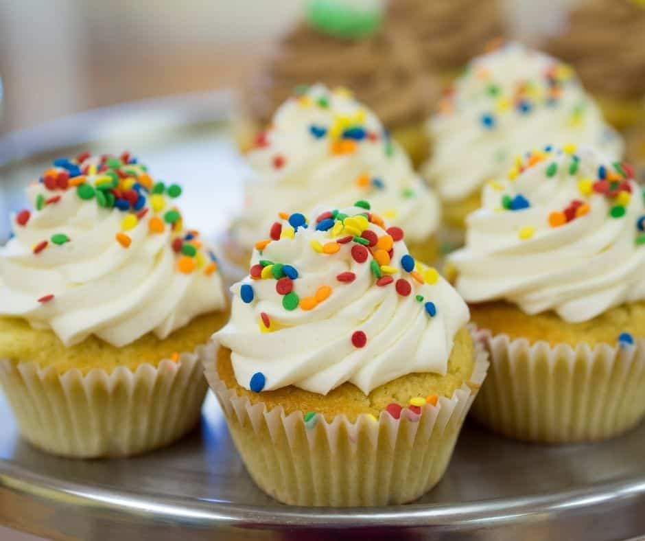 How To Make Boxed Cake Mix Cupcakes in The Air Fryer