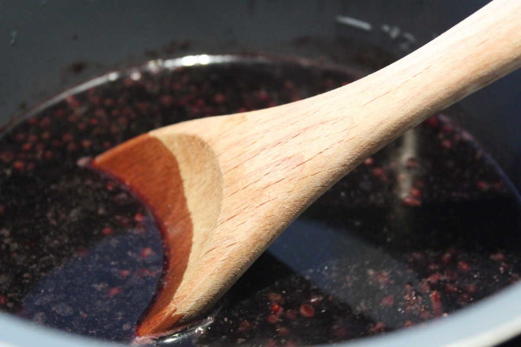 Instant Pot Elderberry Syrup
