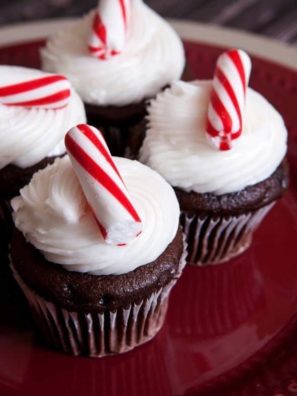 Air Fryer Christmas Cupcakes