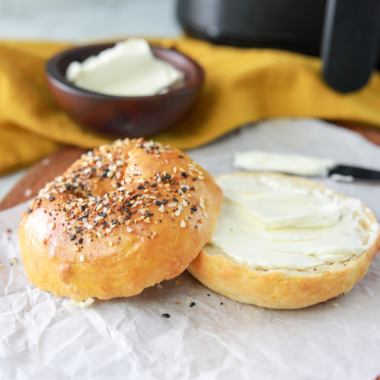 These air fryer everything bagels are the easiest homemade bagels you'll ever make: just Greek yogurt, self-rising flour, and a generous shower of everything bagel seasoning. No yeast, no boiling, no rising time — start to finish in 20 minutes, with 7g of protein and roughly 3 Weight Watchers points per bagel.