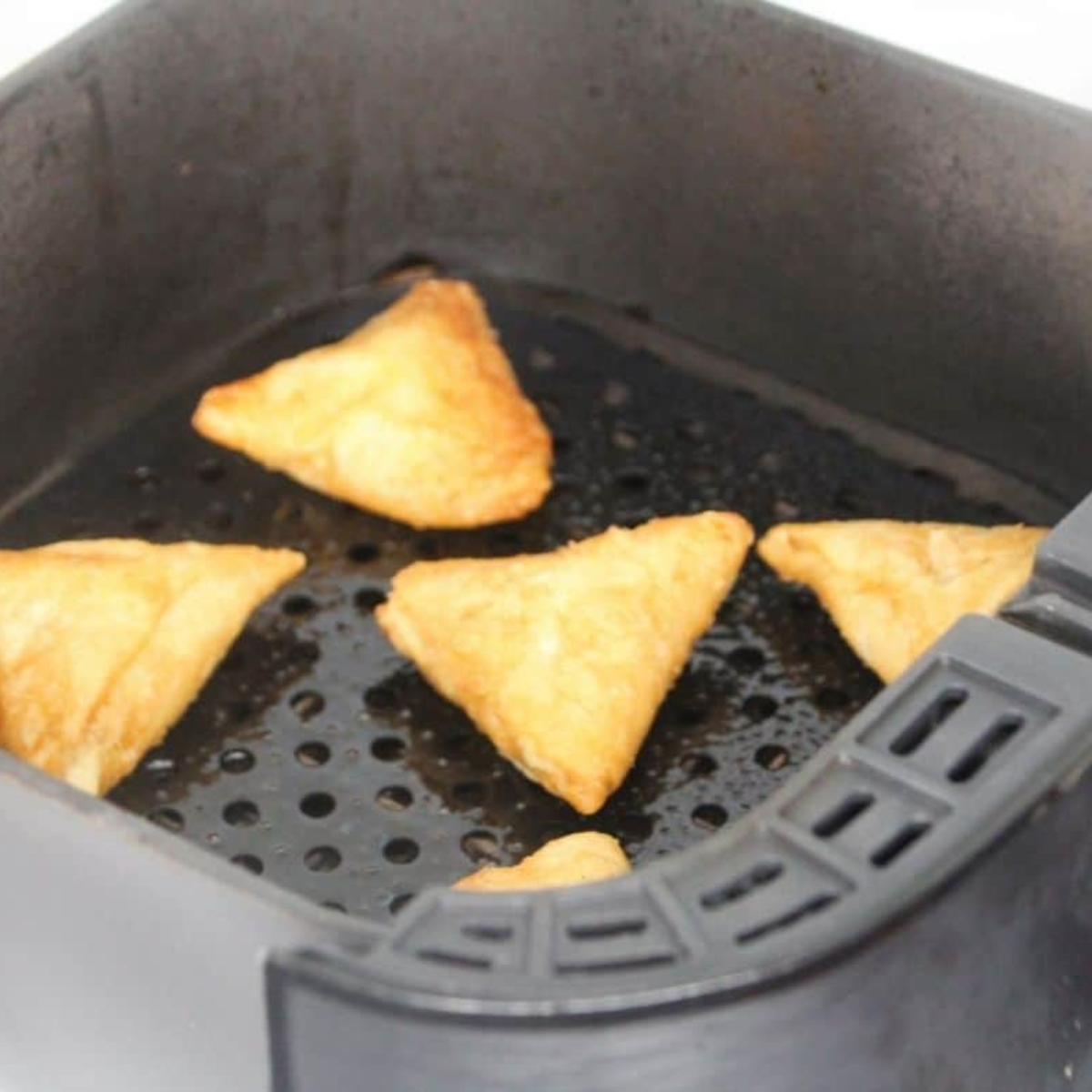 Air Fryer Frozen Samosa