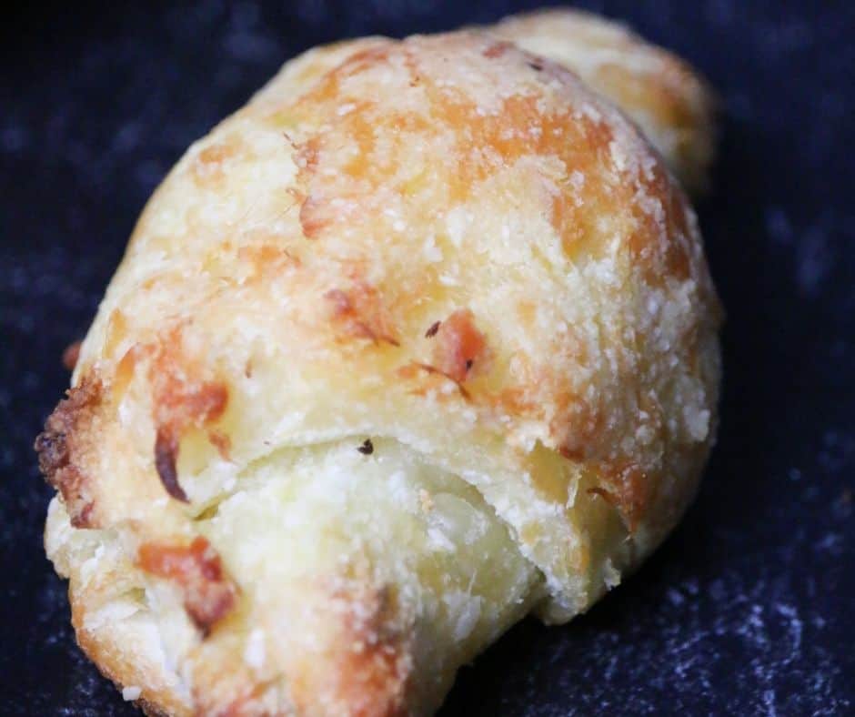 Air Fryer Keto Croissants