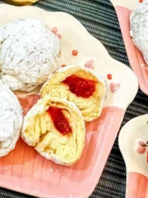 AirFryer Strawberry Donut-Holes