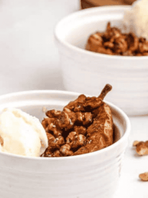 Air Fryer Baked Pears Recipe (Easy Cinnamon Pear Dessert)