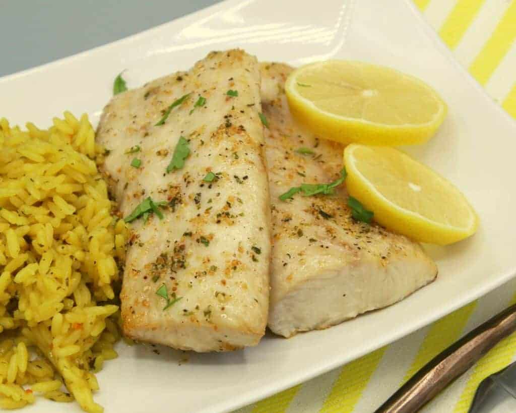 What to Serve with Coconut Rice (25 Easy Side Dishes)