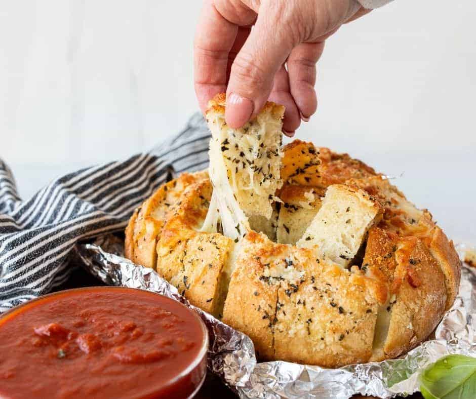 Air Fryer Mozzarella Pizza Bread