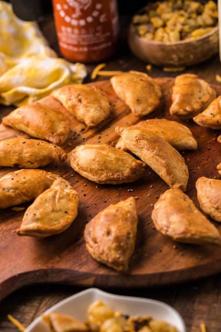 https://trendy-home1.info/air-fryer-meat-pies/