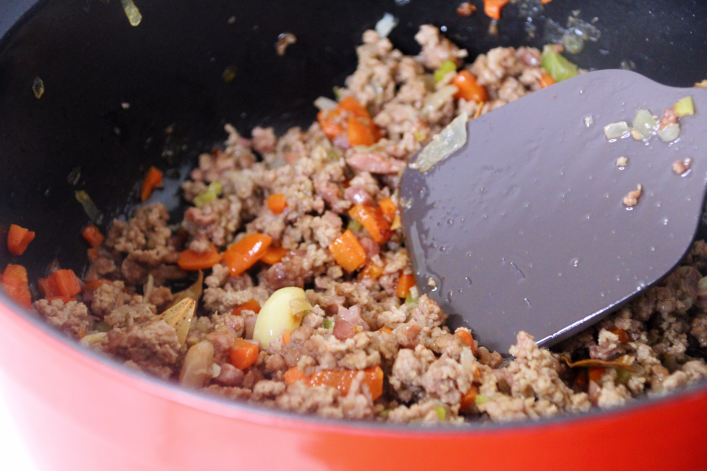 Instant Pot Dutch Oven Bolognese Sauce