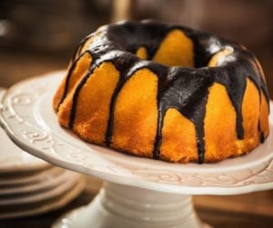 How to Bake a Cake In the Ninja Foodi