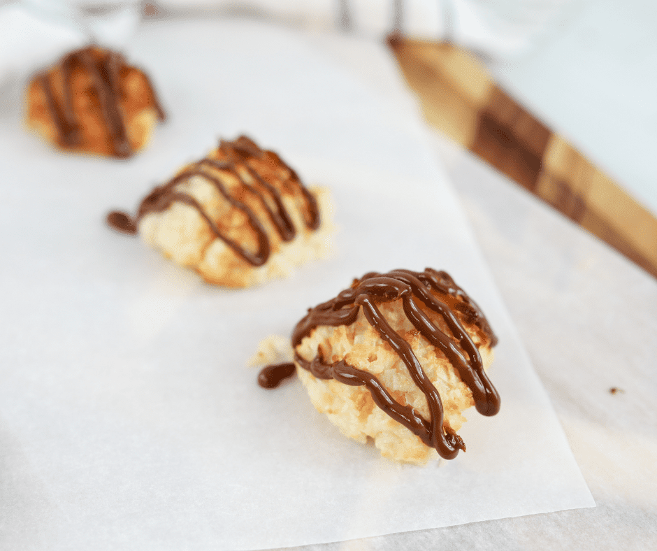 Air Fryer Macaroons with coconut, chocolate chips, and golden edges.