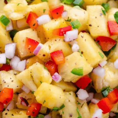 Bright, sweet, and zesty, this Easy Baja Fresh Copycat Pineapple Salsa brings tropical flavor to tacos, grilled meats, or chips. Ready in minutes, it’s a fresh, vibrant side that’s perfect for summer gatherings or weeknight dinners.