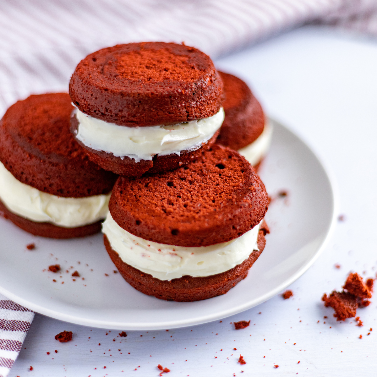 Air Fryer Red Velvet Whoopie Pies