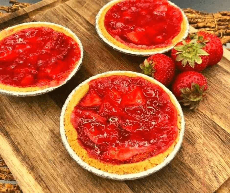 Air Fryer Mini Strawberry Pies