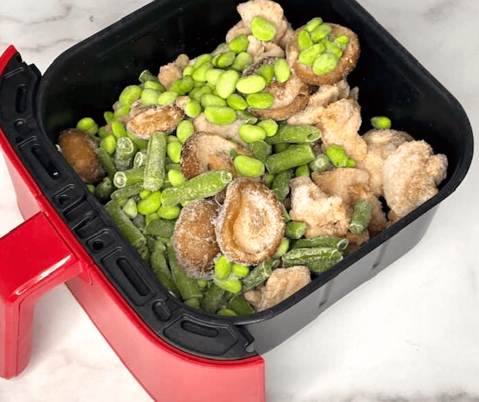 Air fryer set to 400°F, cooking chicken for 8-10 minutes