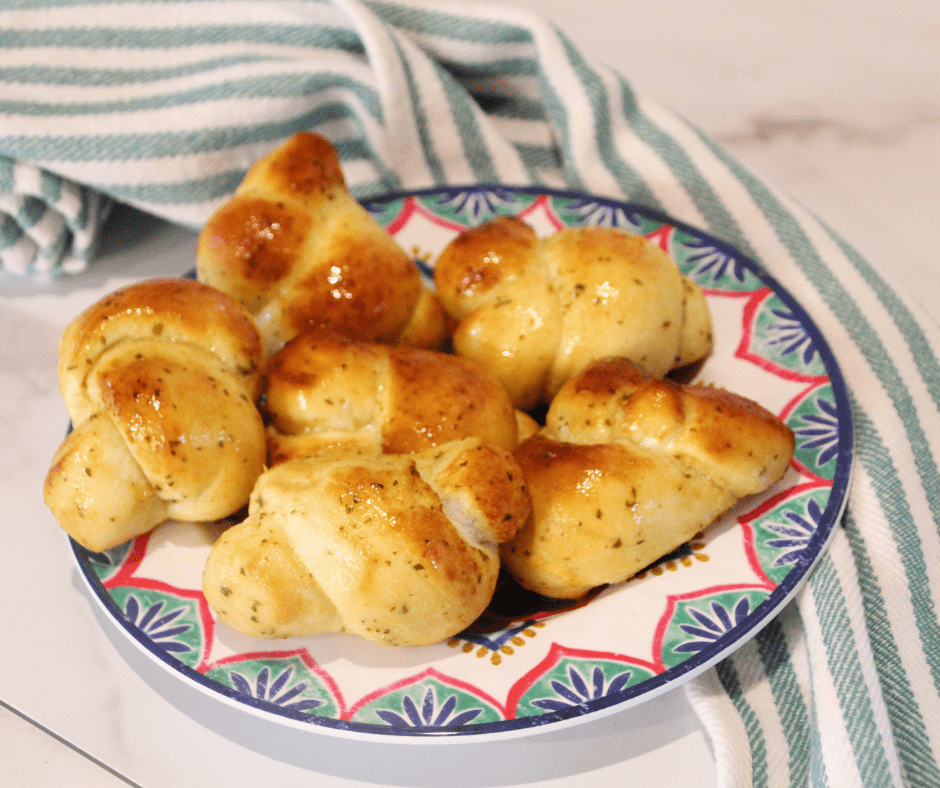Frozen Garlic Knots in Air Fryer