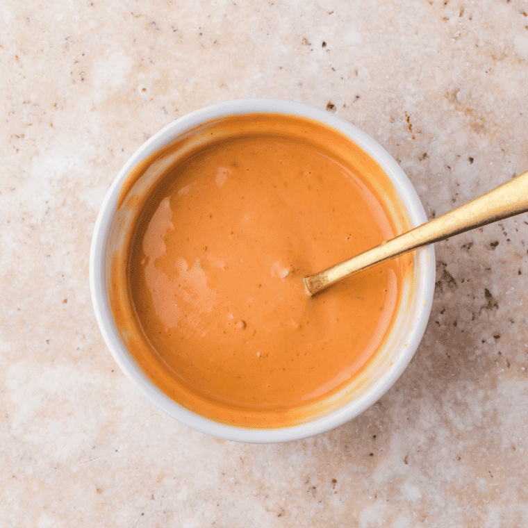 Mix all of the ingredients Steak 'n Shake Frisco Sauce Recipe in a small bowl.