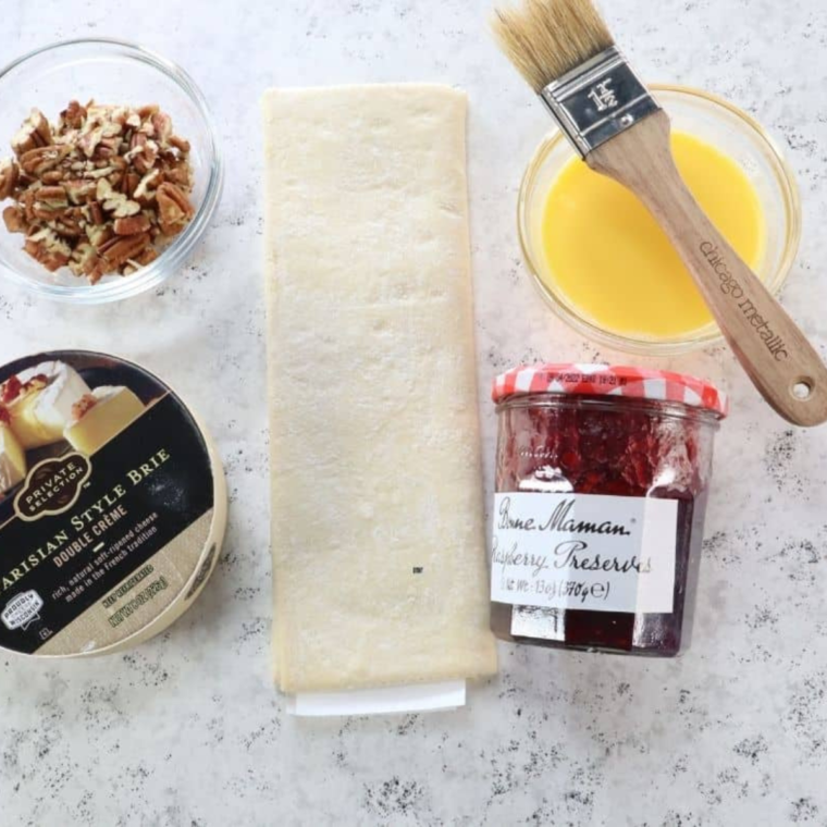 Air Fryer Baked Brie In Puff Pastry