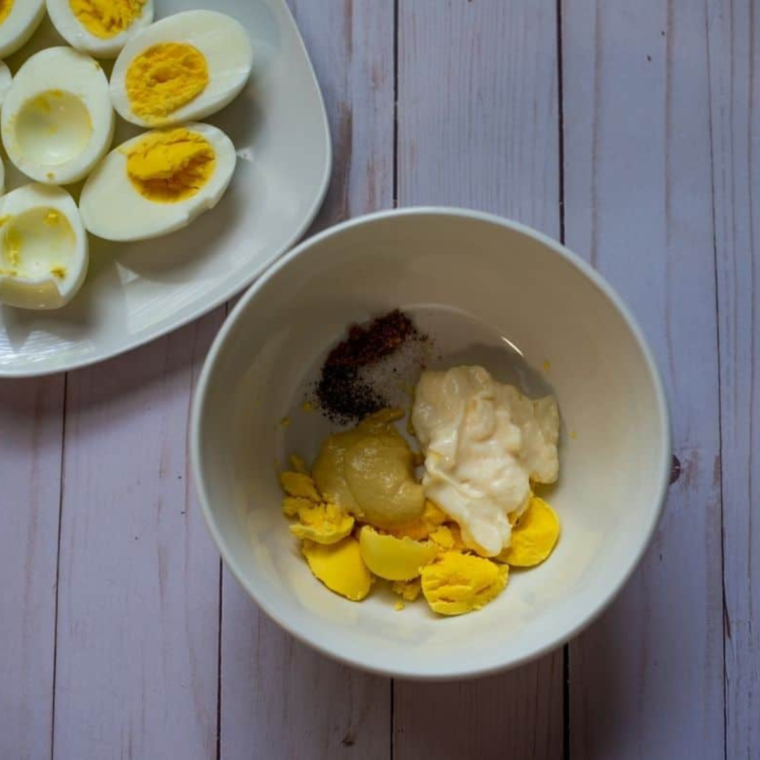 Air Fryer Curried Deviled Eggs