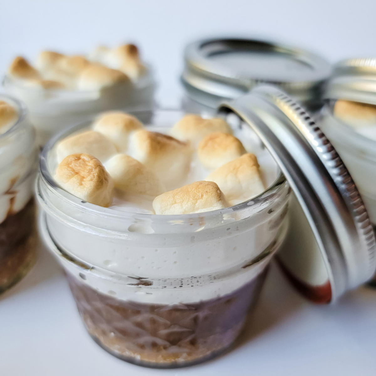 Air Fryer Peanut Butter S'mores In A Jar