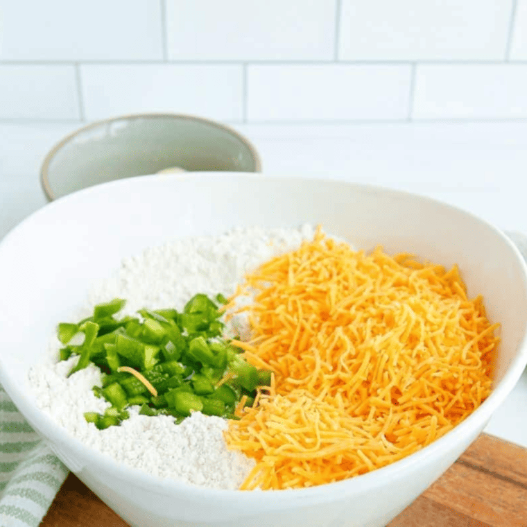 How To Make Air Fryer Jalapeno Cheddar Quick Bread