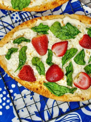 Air Fryer Strawberry, Spinach, Ricotta & Goat Cheese Flat Bread