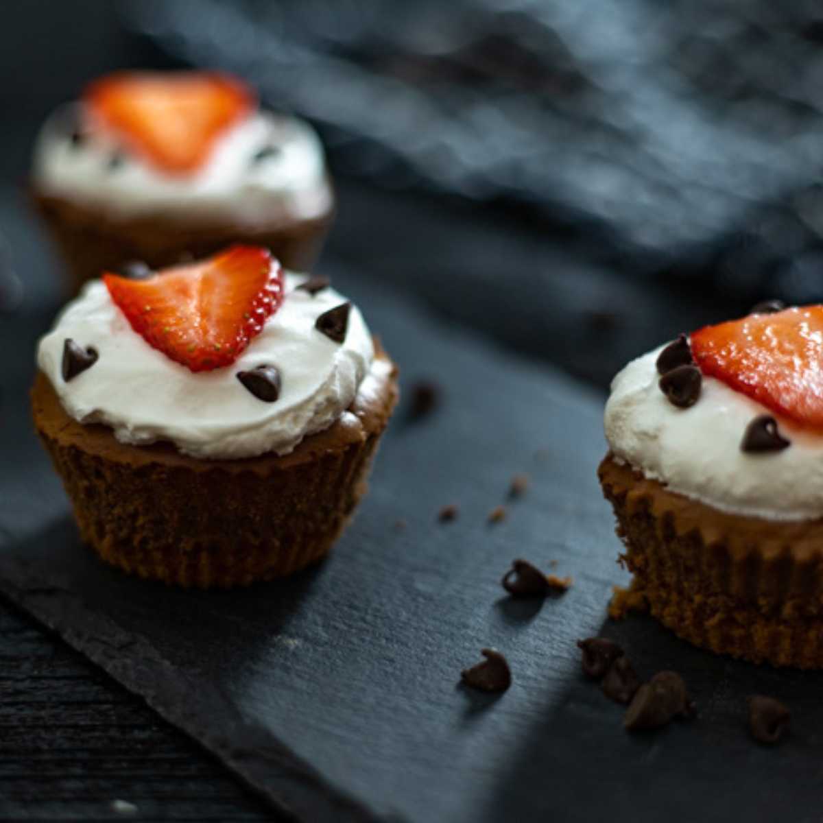 Air Fryer Chocolate Cheesecake Cupcakes (6)