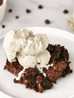Air Fryer Chocolate Dump Cake