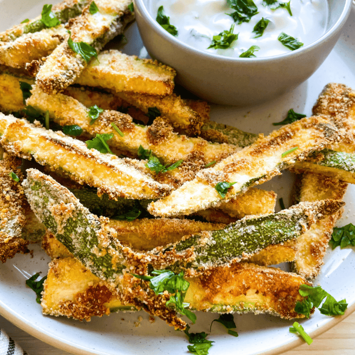 Air-Fryer-Vegan-Zucchini-Fries-3