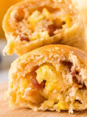 AIR FRYER BACON & CHEESE STUFFED CRESCENT ROLLS