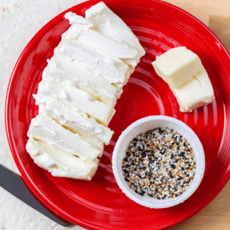 Air Fryer Everything Bagel Roll-Ups (4)