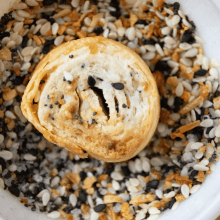 Air Fryer Everything Bagel Roll-Ups (7)
