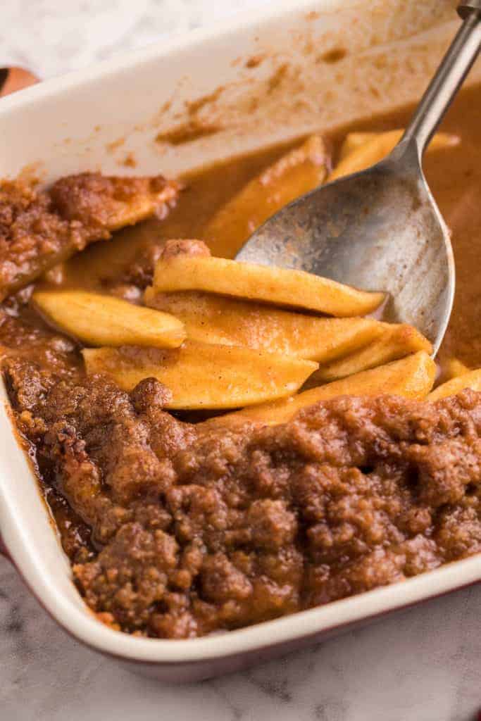 Air Fryer Apples with Cinnamon are so yummy! There is nothing better than sweet and buttery air fried apples. They’re delicious and make for a great snack in only minutes! If you’ve been looking for a great recipe for fried apples, this is one of the best.