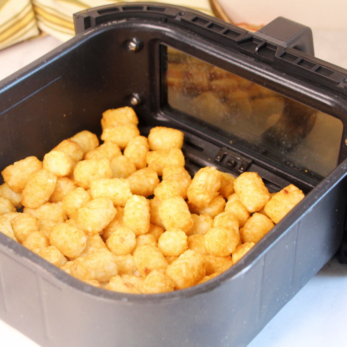 Air-Fryer-Sonic-Tater-Tots-3