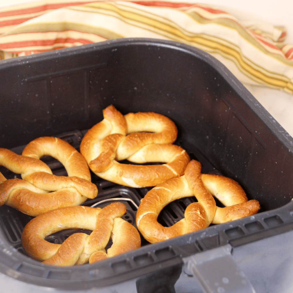 Air Fryer Auntie Anne’s Frozen Pretzels