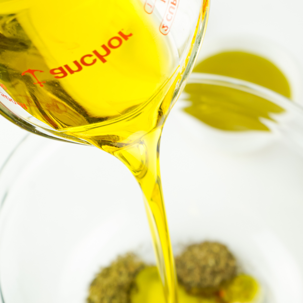 Copycat Carrabba's Bread Dipping Oil