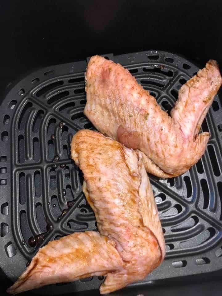 aIR fRYER SMOKED TURKEY WINGS