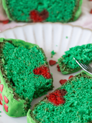 GRINCH CAKE FOR CHRISTMAS
